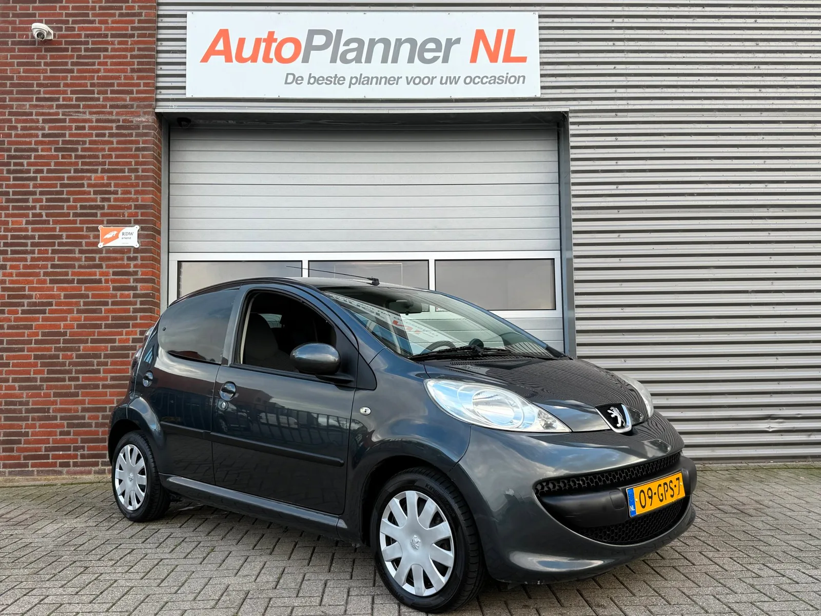 Peugeot 107 (2008) — foto 1