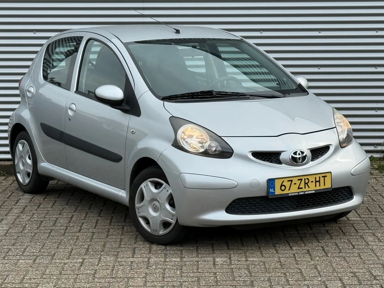 Toyota Aygo (2008) — foto 1