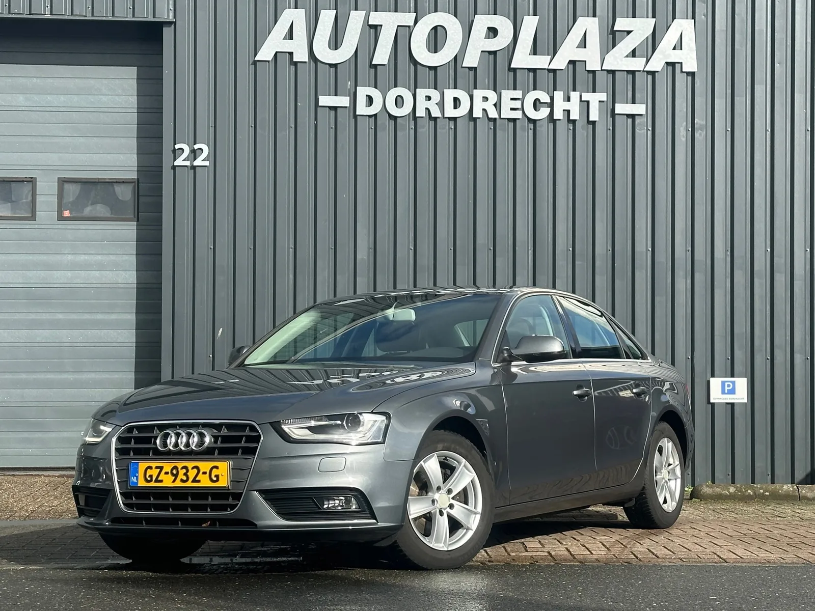 Audi A4 (2015) — foto 1