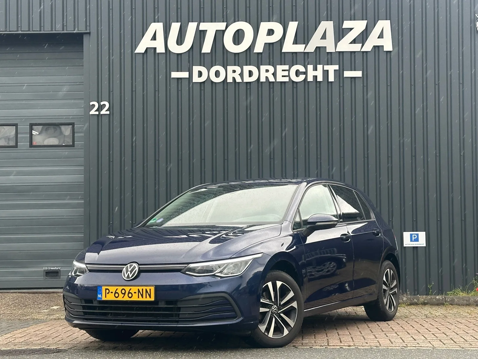 Volkswagen Golf (2021) — foto 1