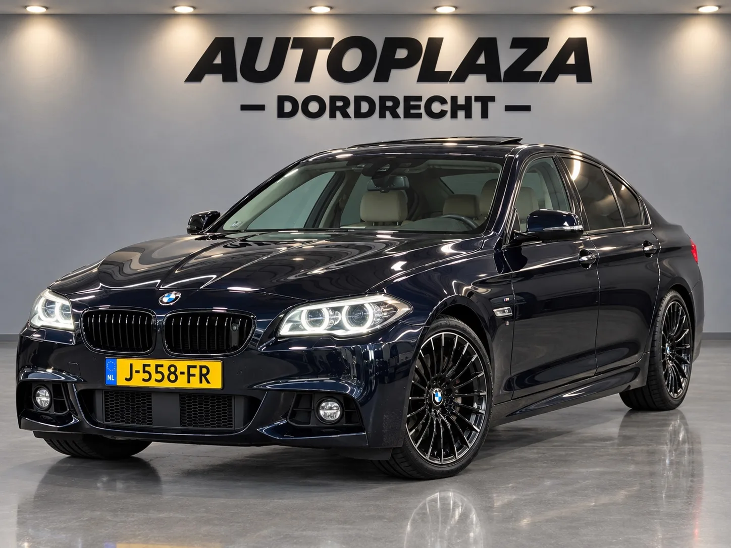 BMW 5-Serie (2015) — foto 1