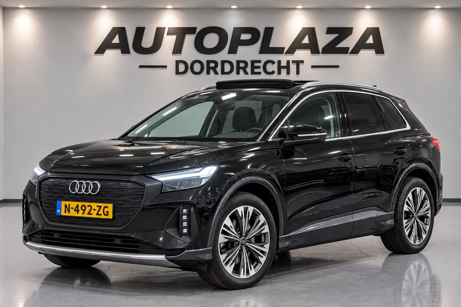 Audi Q4 e-tron (2021) — foto 1