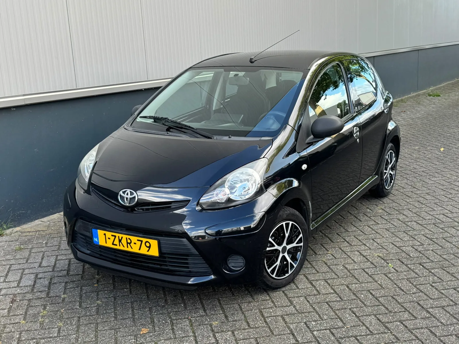 Toyota Aygo (2013) — foto 1