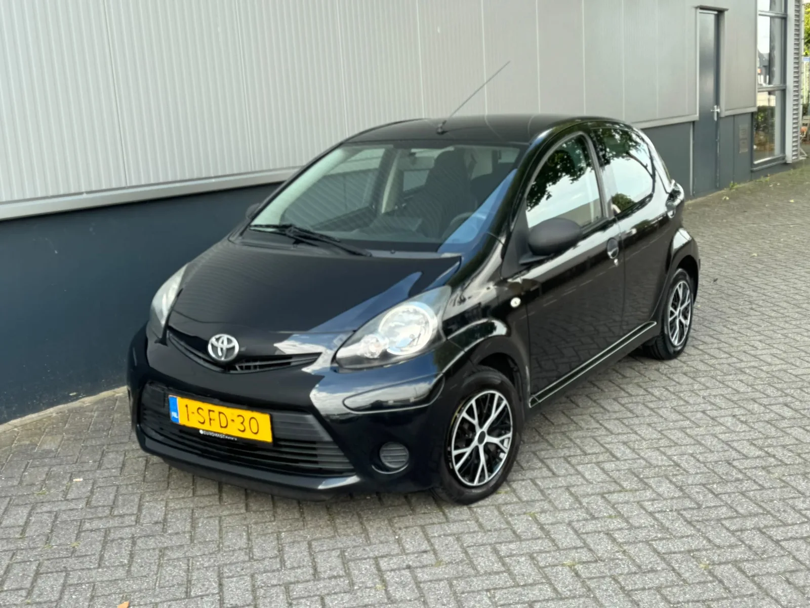 Toyota Aygo (2013) — foto 1