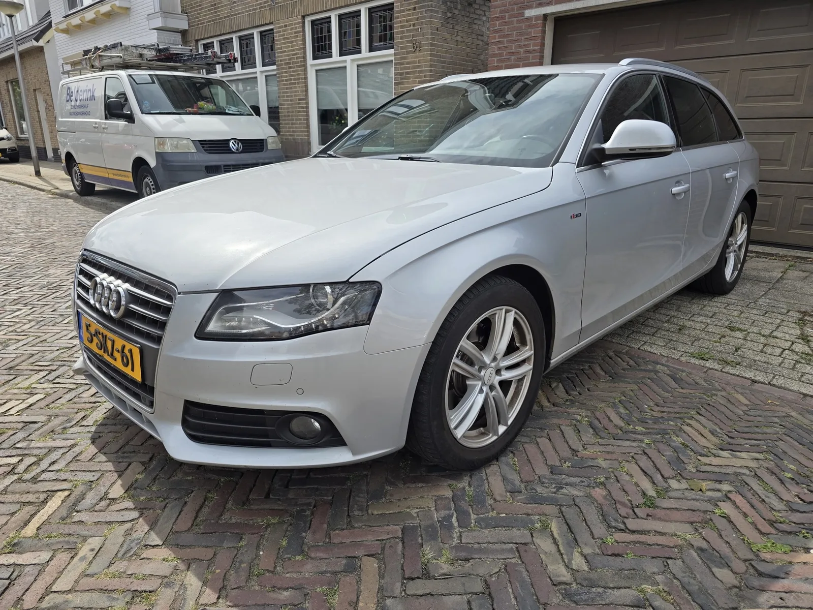 Audi A4 (2008) — foto 1