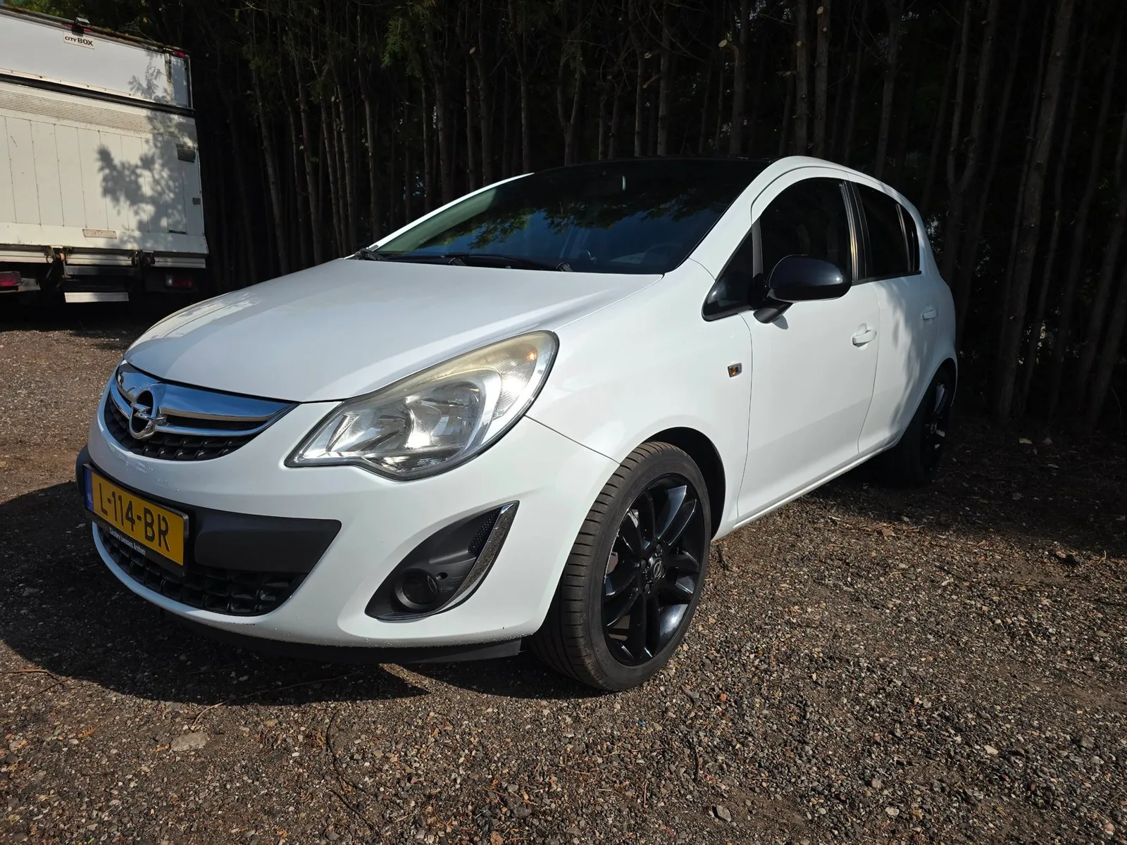 Opel Corsa (2012) — foto 1