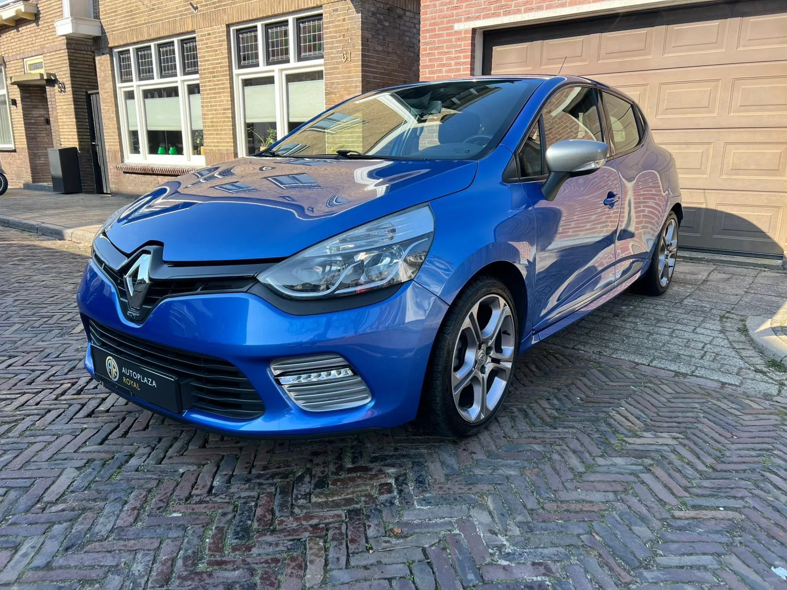 Renault Clio (2014) — foto 1
