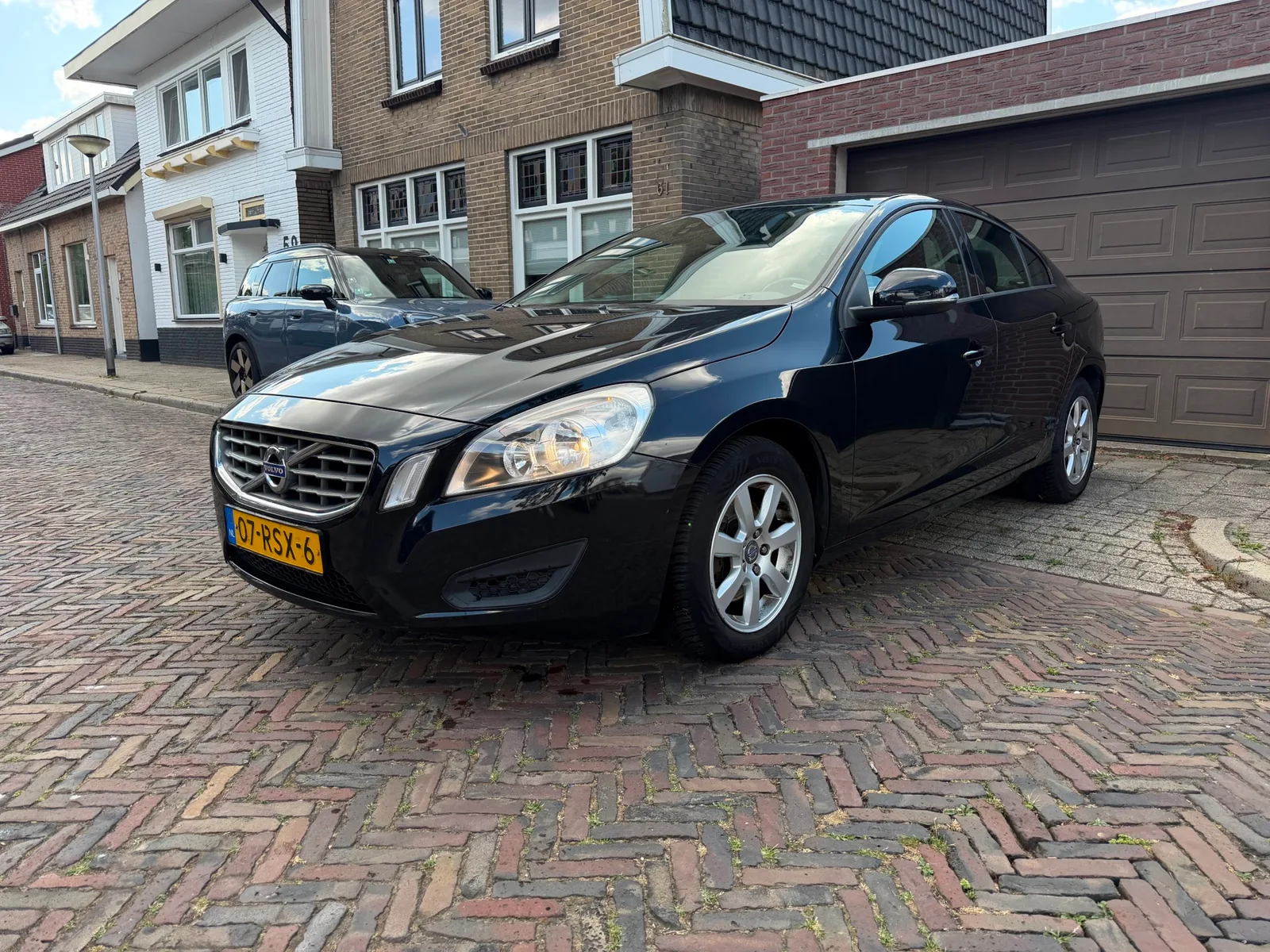 Volvo S60 (2011) — foto 1