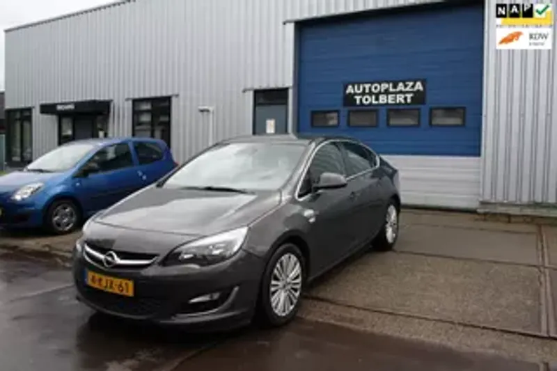 Opel Astra (2013)