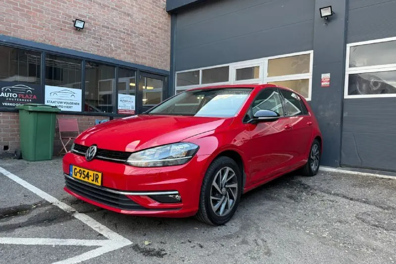 Volkswagen Golf (2018)