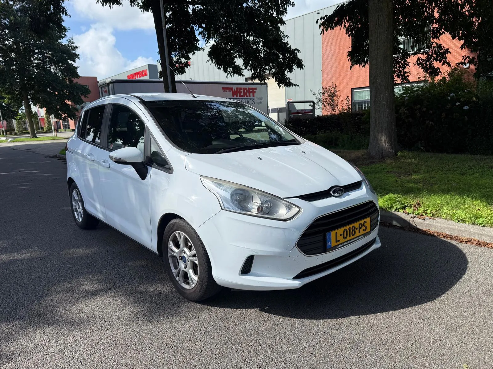 Ford B-Max (2014) — foto 1