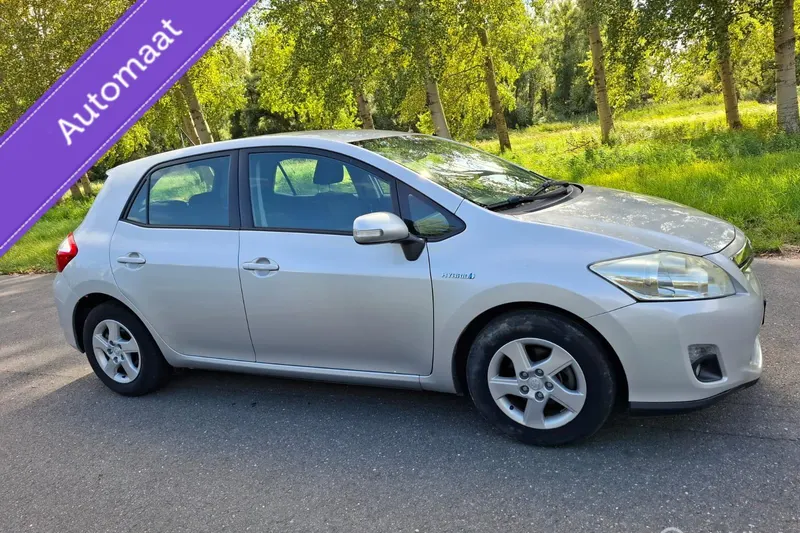 Toyota Auris (2010)