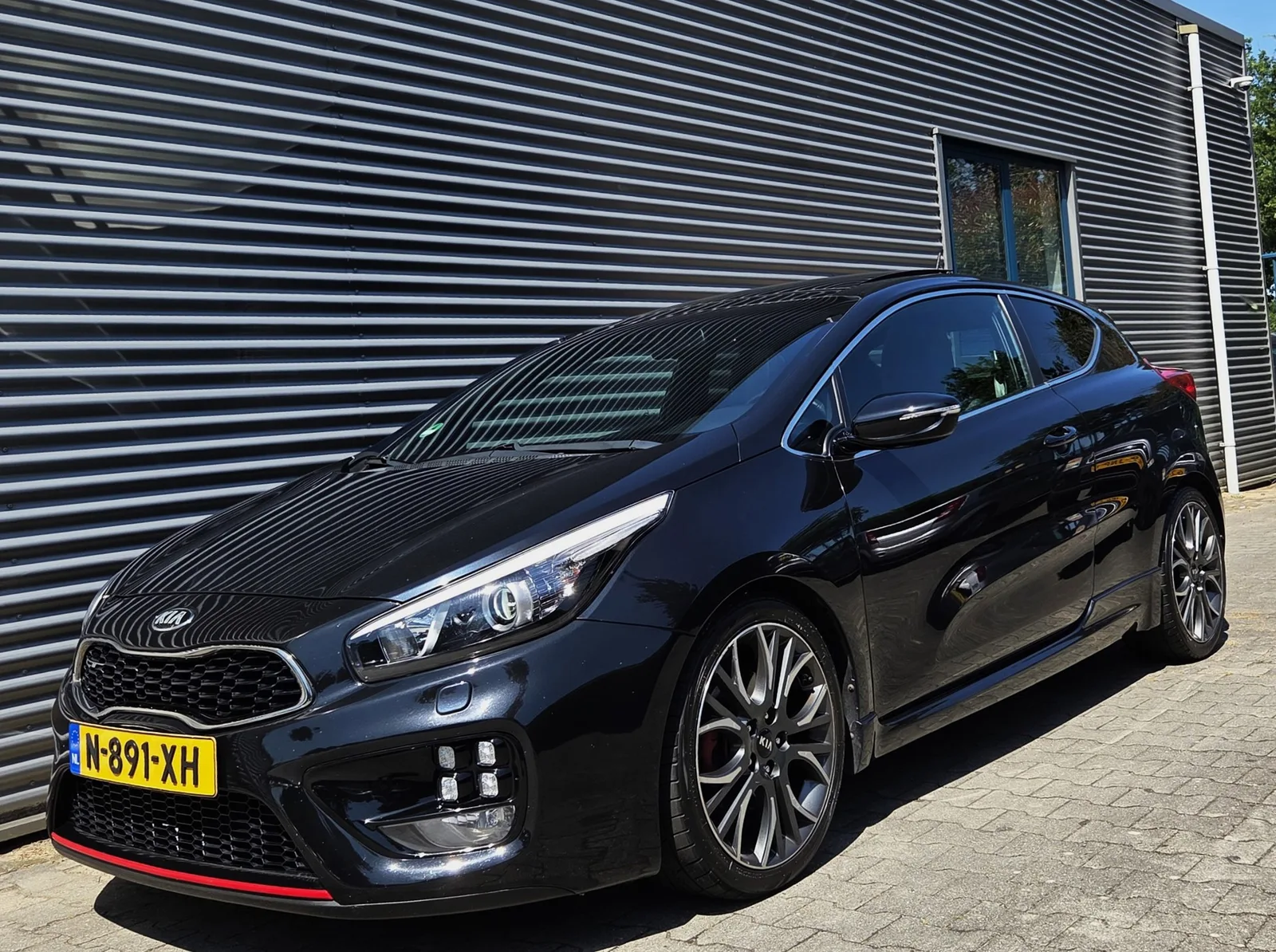 Kia ProCeed (2015) — foto 1