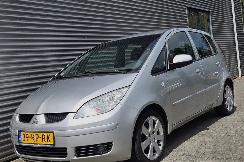 Mitsubishi Colt (2005)