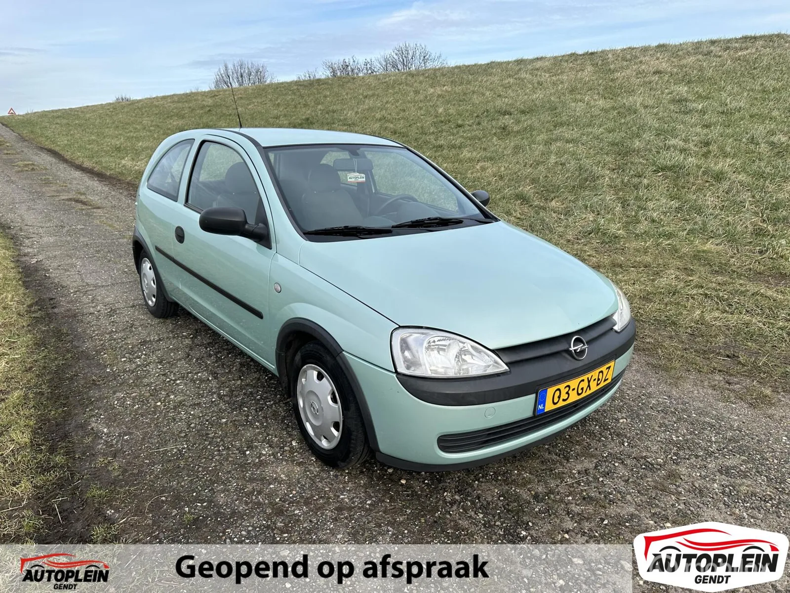 Opel Corsa (2001) — foto 1