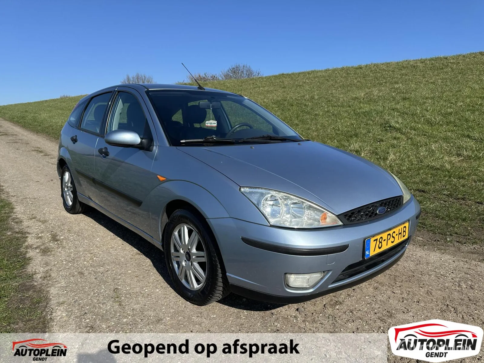 Ford Focus (2004) — foto 1