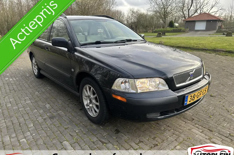 Volvo V40 (2000)