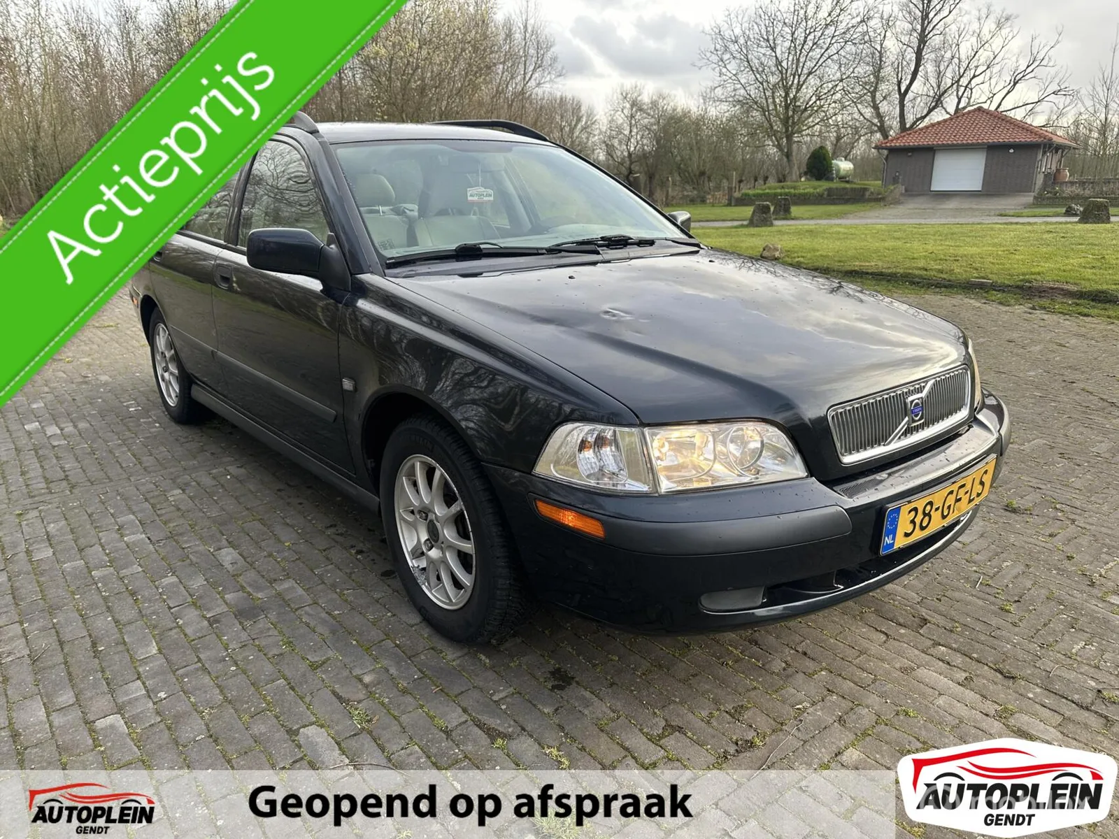 Volvo V40 (2000) — foto 1