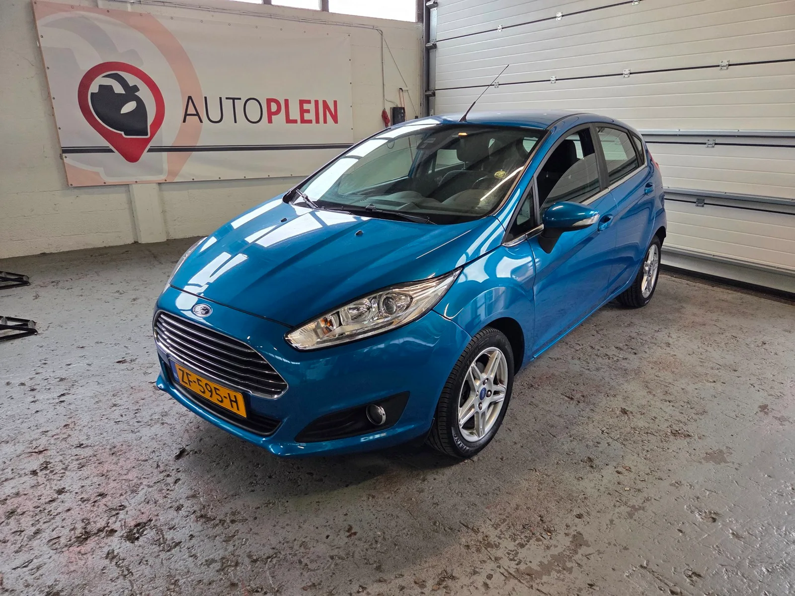 Ford Fiesta (2013) — foto 1