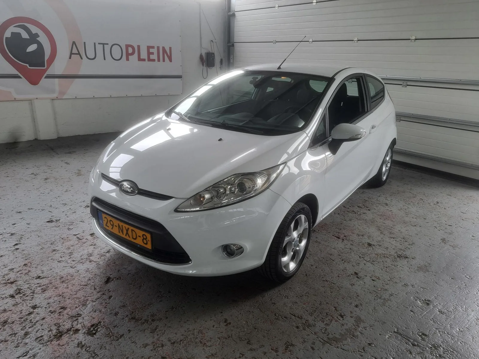 Ford Fiesta (2010) — foto 1