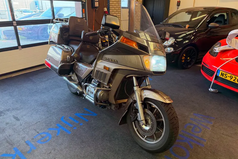 Honda Gold Wing (1984)