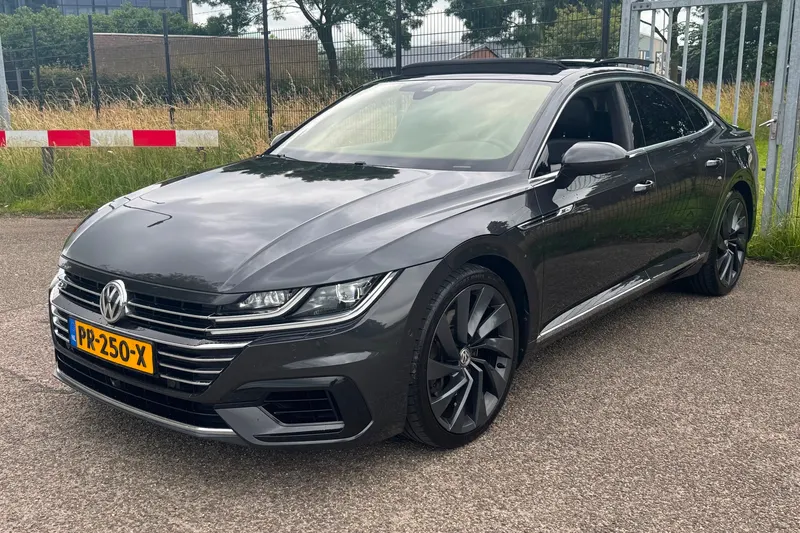 Volkswagen Arteon (2017)