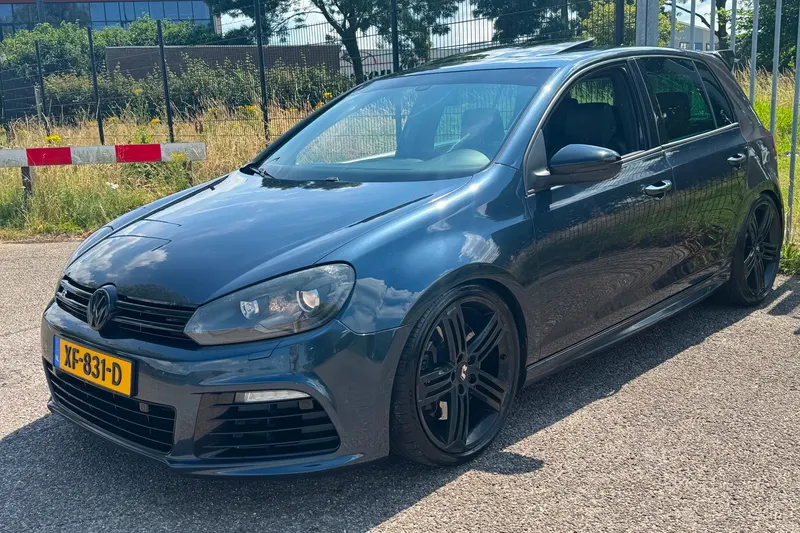 Volkswagen Golf (2010)