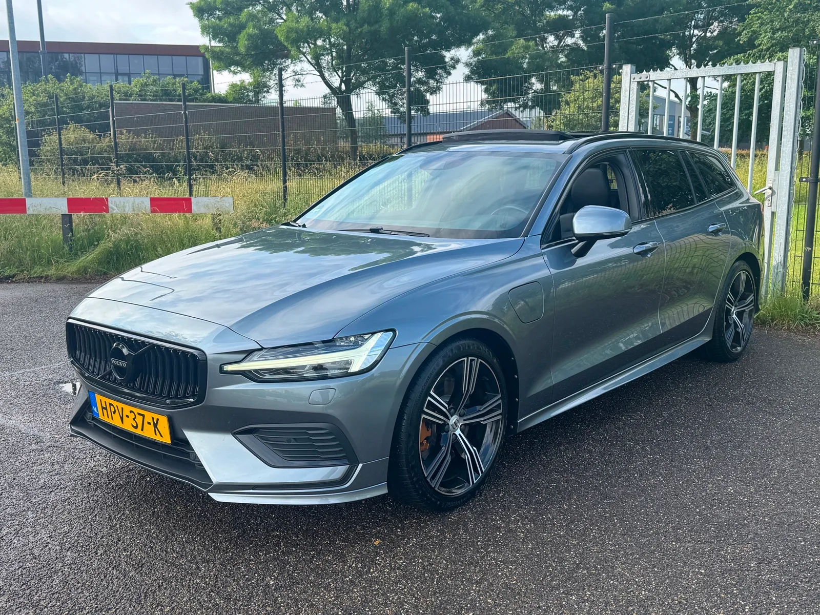 Volvo V60 (2020) — foto 1