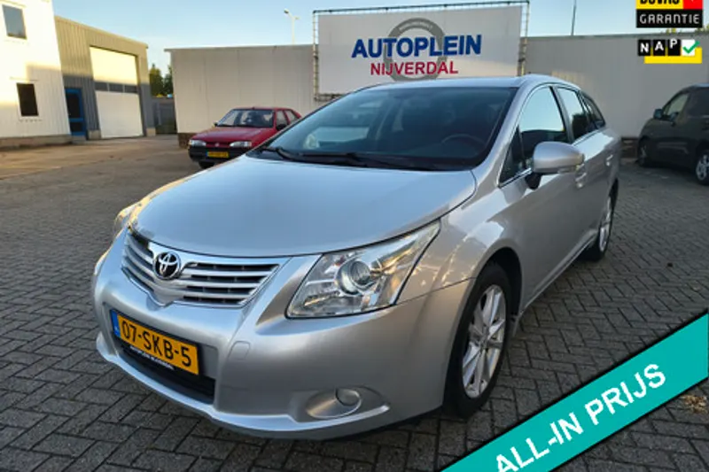 Toyota Avensis (2011)