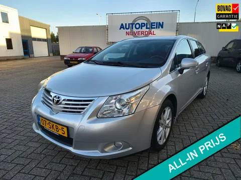 Toyota Avensis (2011) — foto 1