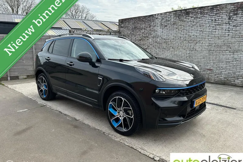 Lynk & Co 01 (2022)