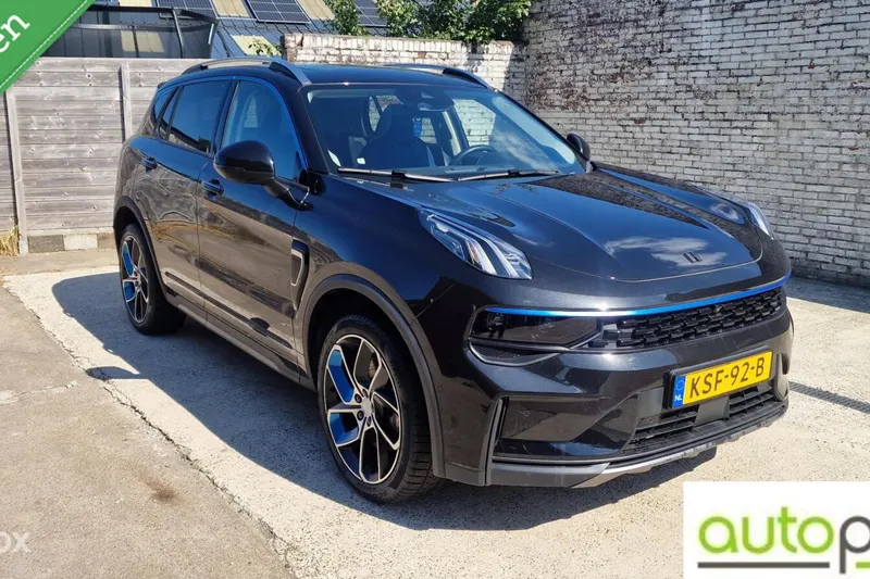 Lynk & Co 01 (2023)