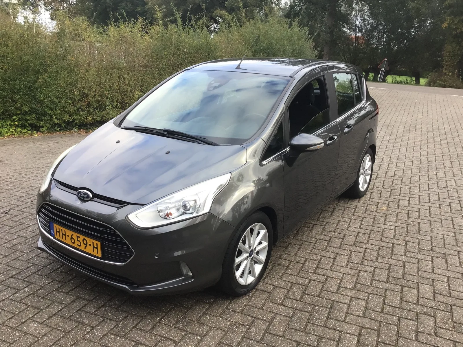 Ford B-Max (2015) — foto 1