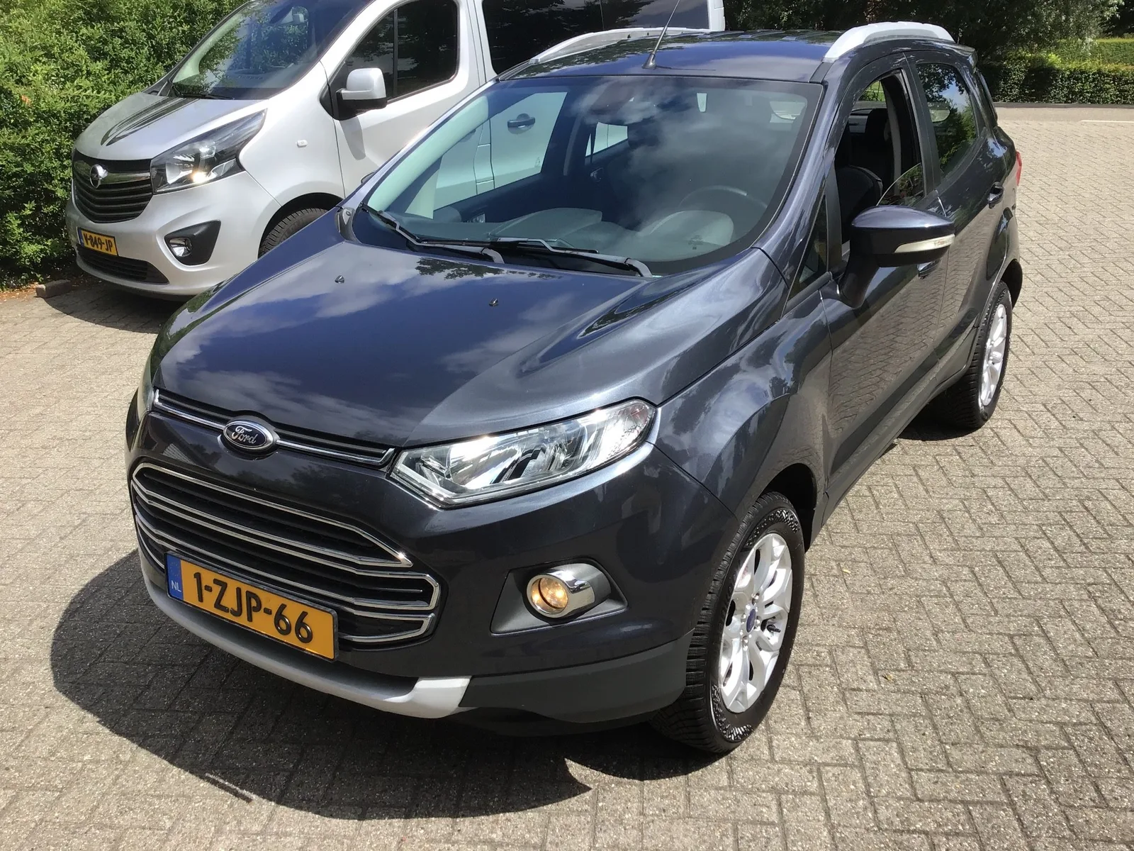 Ford EcoSport (2015) — foto 1