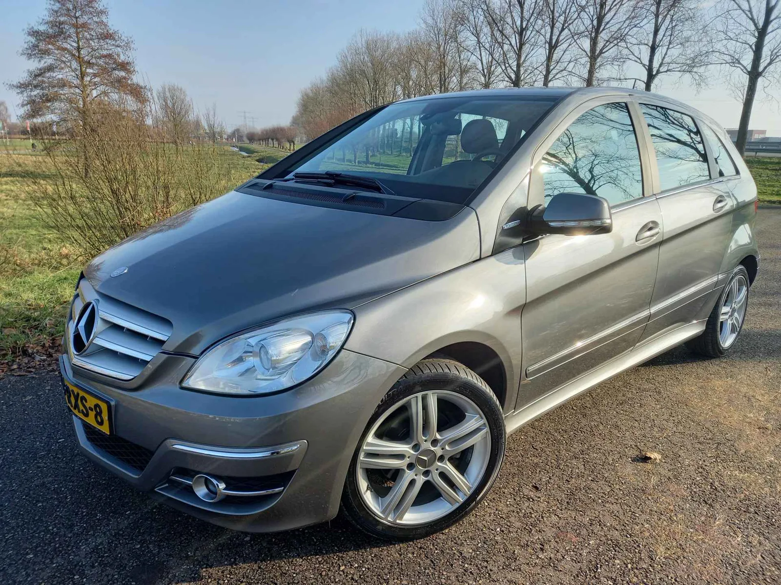 Mercedes-Benz B-Klasse (2011) — foto 1