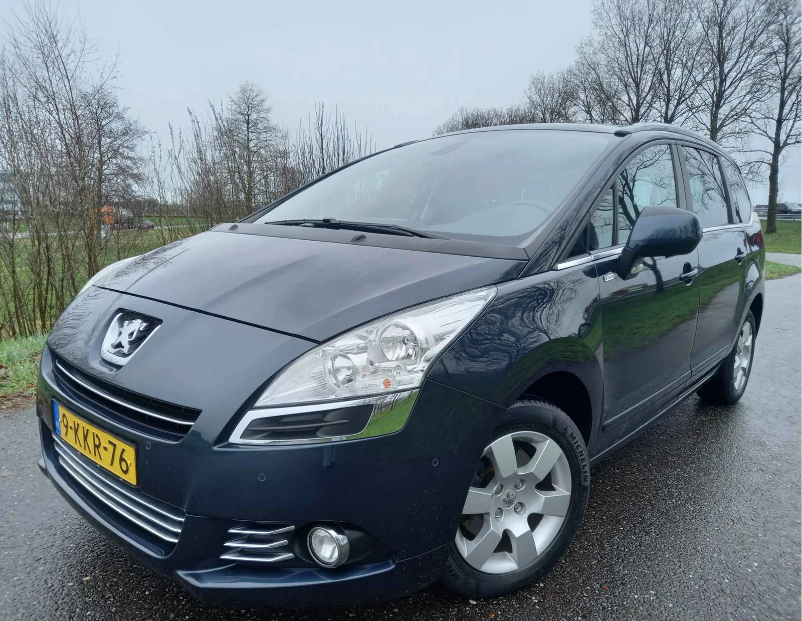 Peugeot 5008 (2013) — foto 1