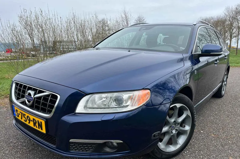 Volvo V70 (2012)