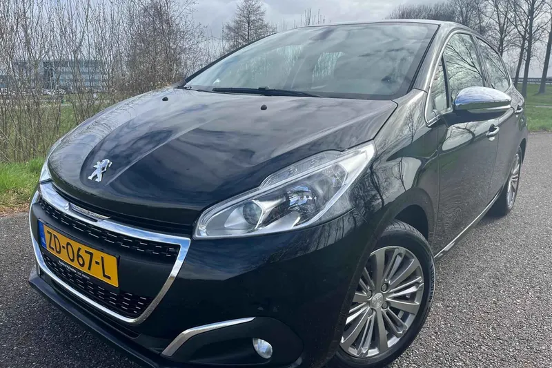 Peugeot 208 (2019)