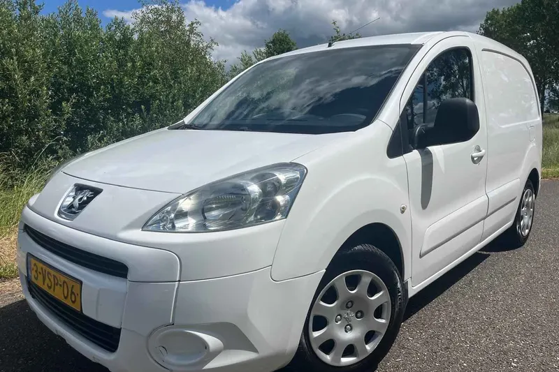 Peugeot Partner (2012)
