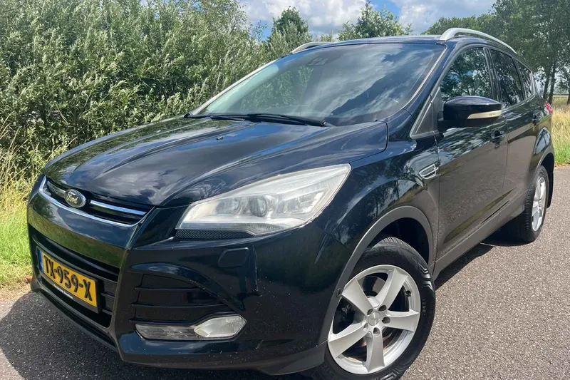Ford Kuga (2013)