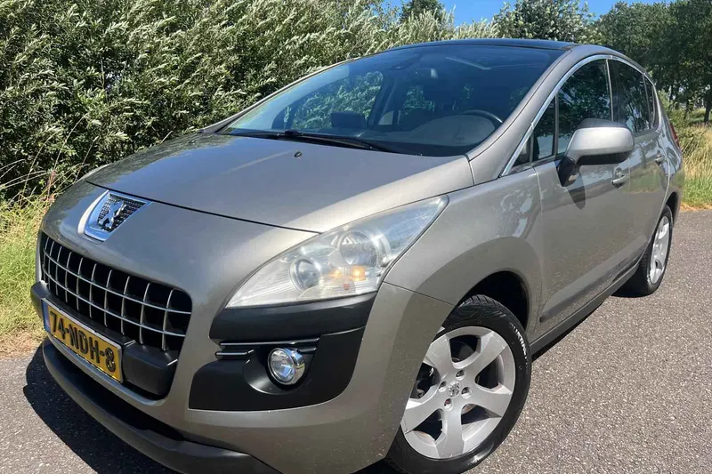 Peugeot 3008 (2010)