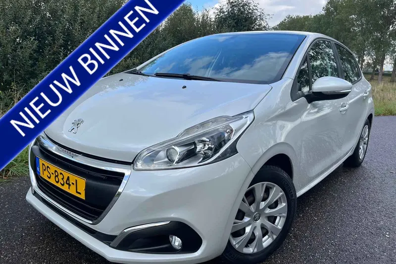 Peugeot 208 (2017)