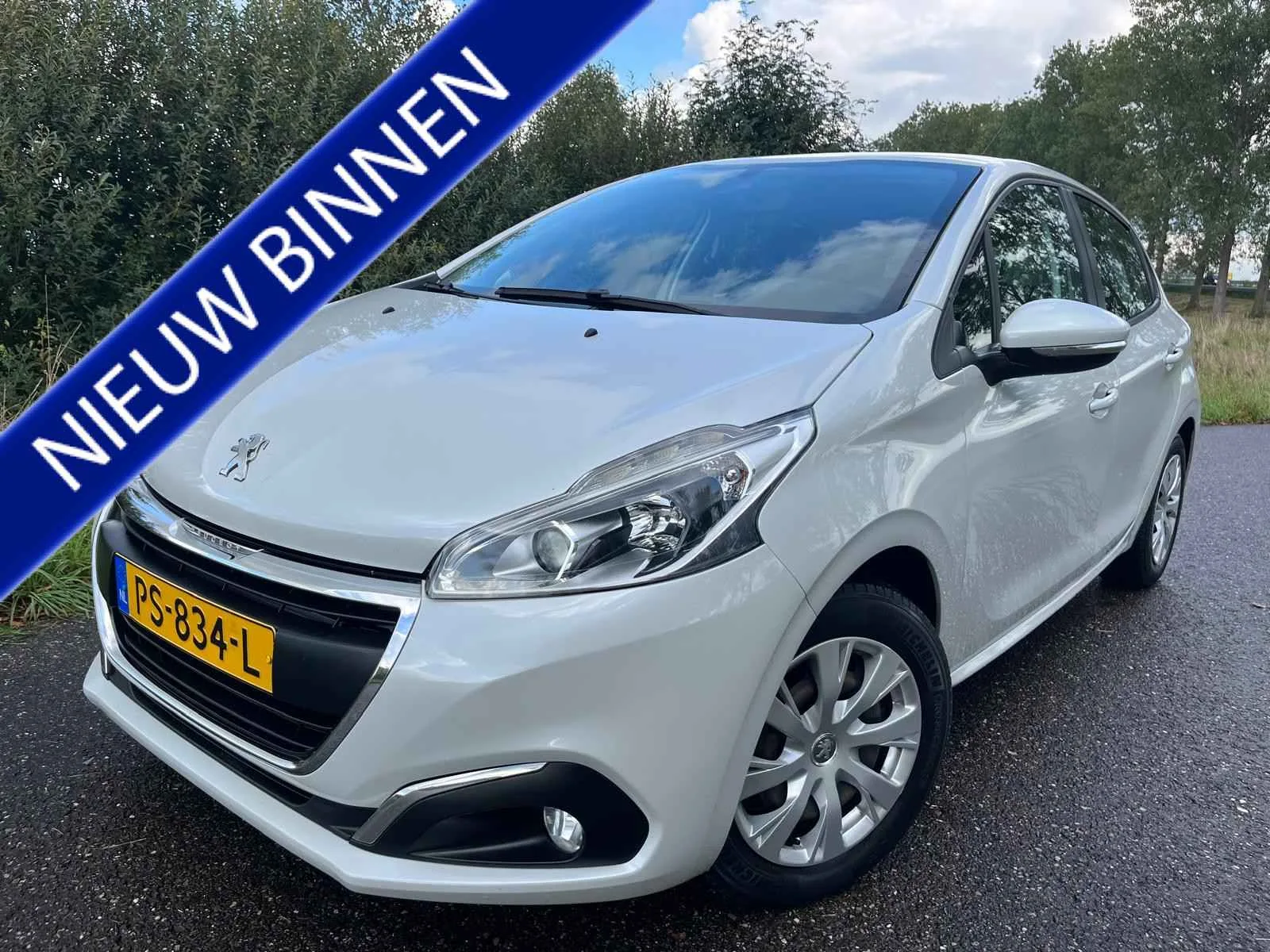 Peugeot 208 (2017) — foto 1
