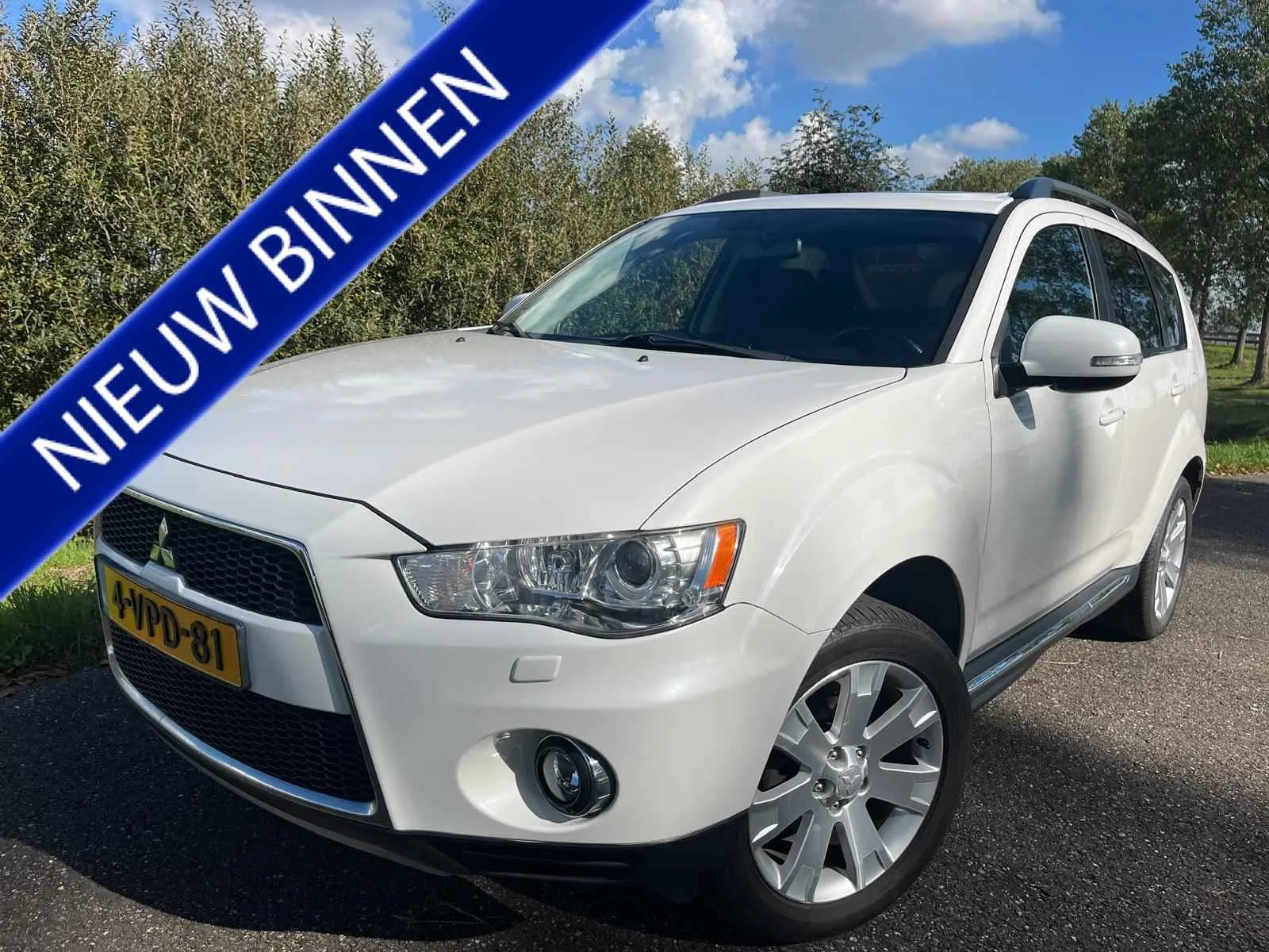 Mitsubishi Outlander (2011) — foto 1