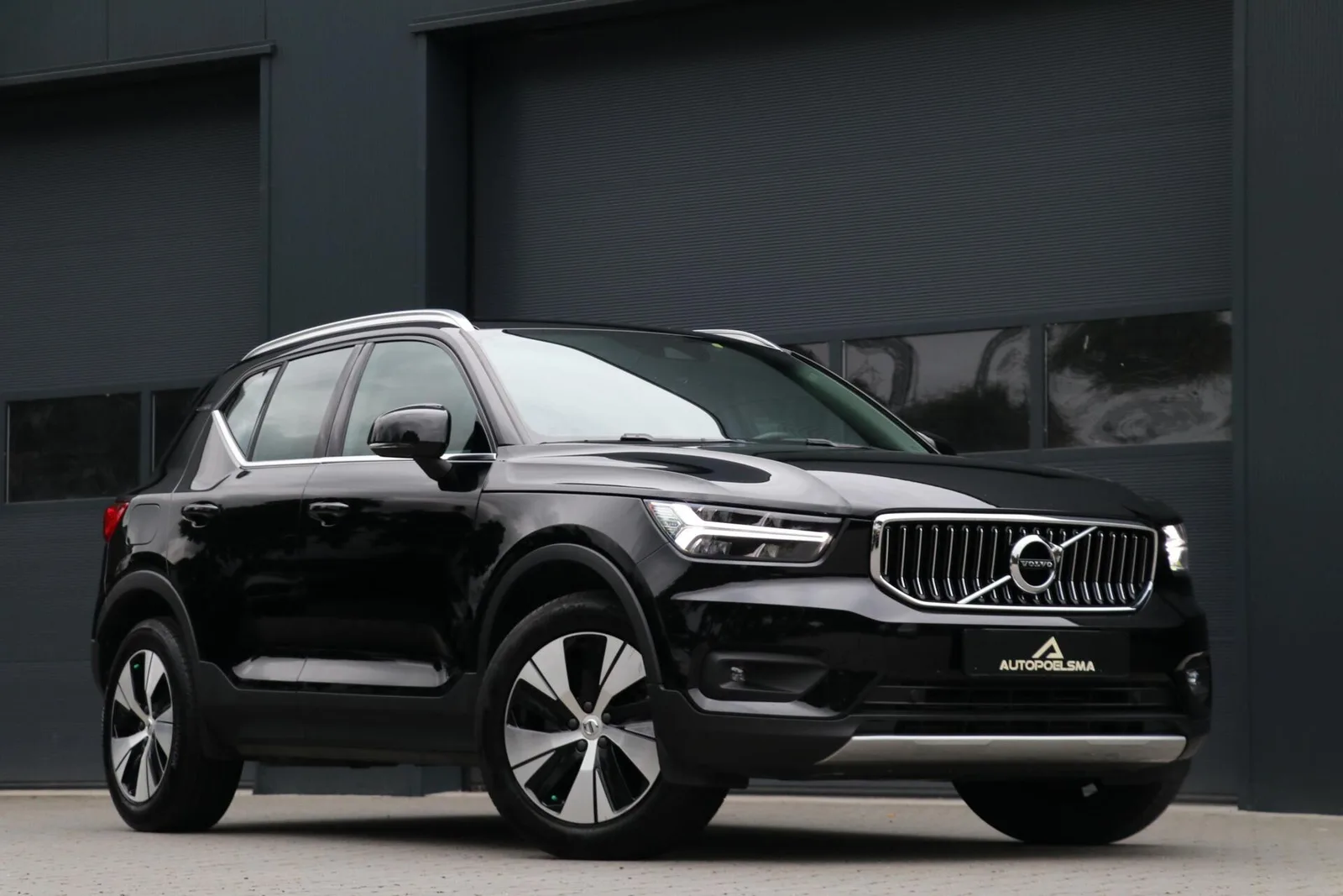 Volvo XC40 (2021) — foto 1