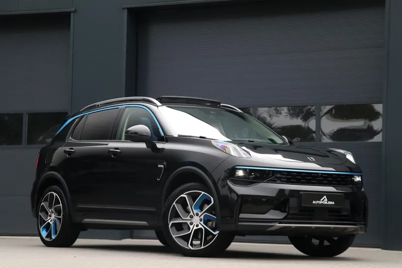 Lynk & Co 01 (2021)