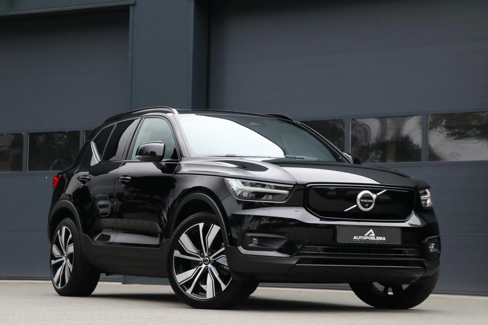 Volvo XC40 (2022) — foto 1
