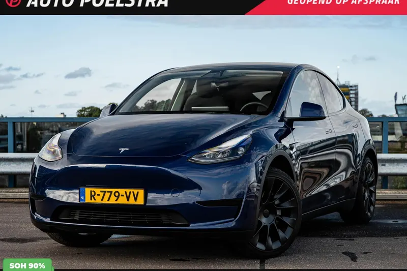 Tesla Model Y (2022)