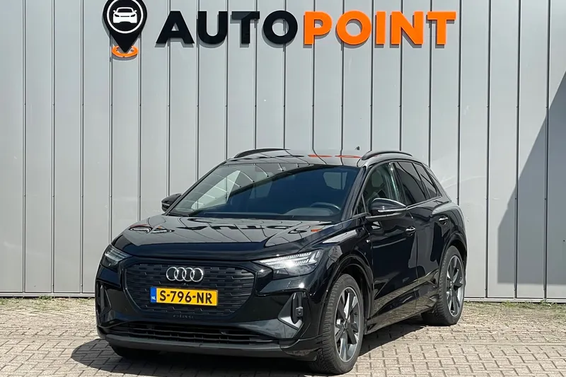 Audi Q4 e-tron (2023)