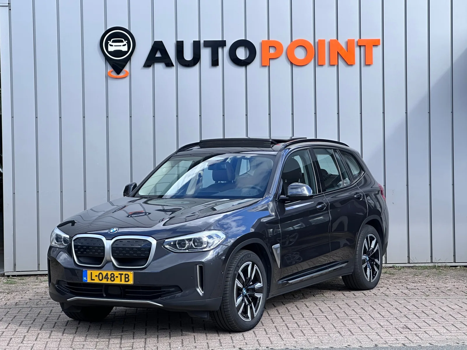 BMW iX3 (2021) — foto 1